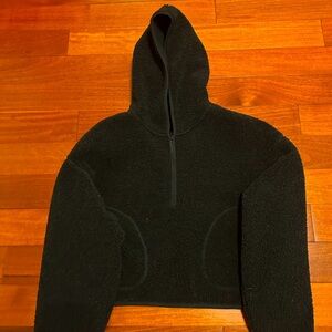 Uniqlo black Sherpa thermal quarter zip ￼
